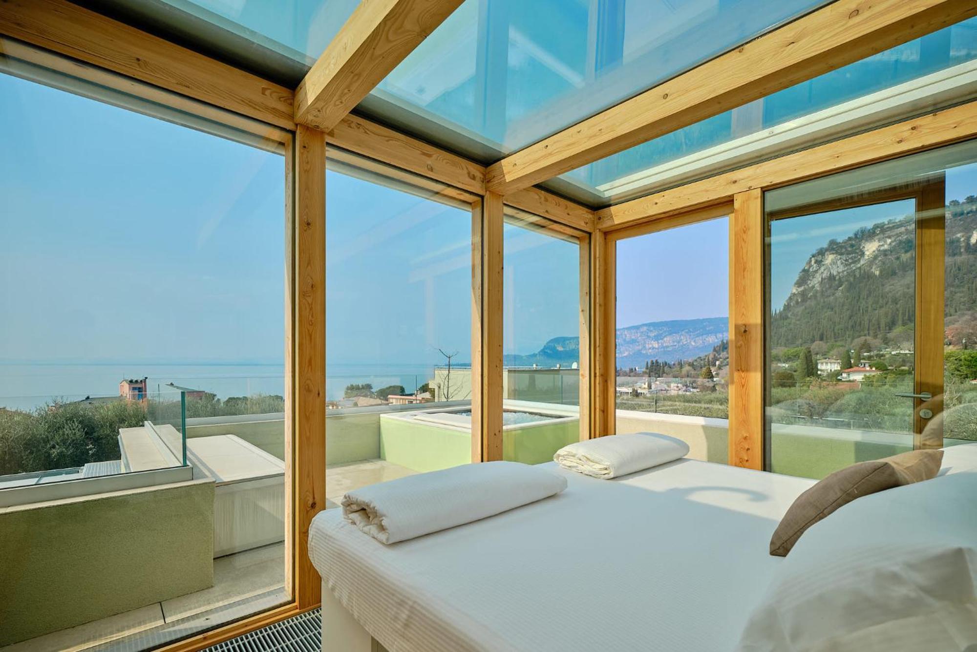 Villa Sunny Lake Suites Бардолино Екстериор снимка