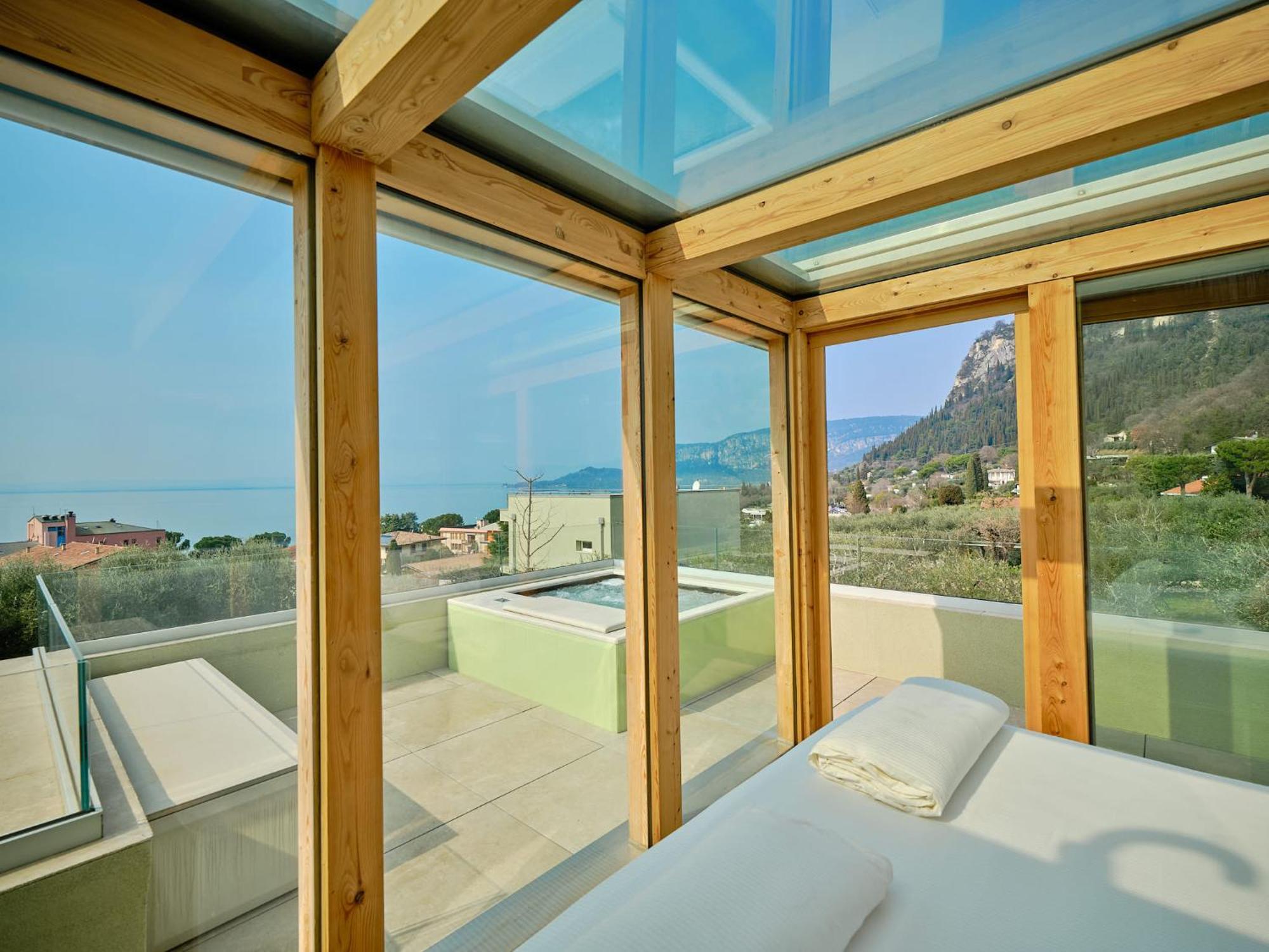 Villa Sunny Lake Suites Бардолино Екстериор снимка