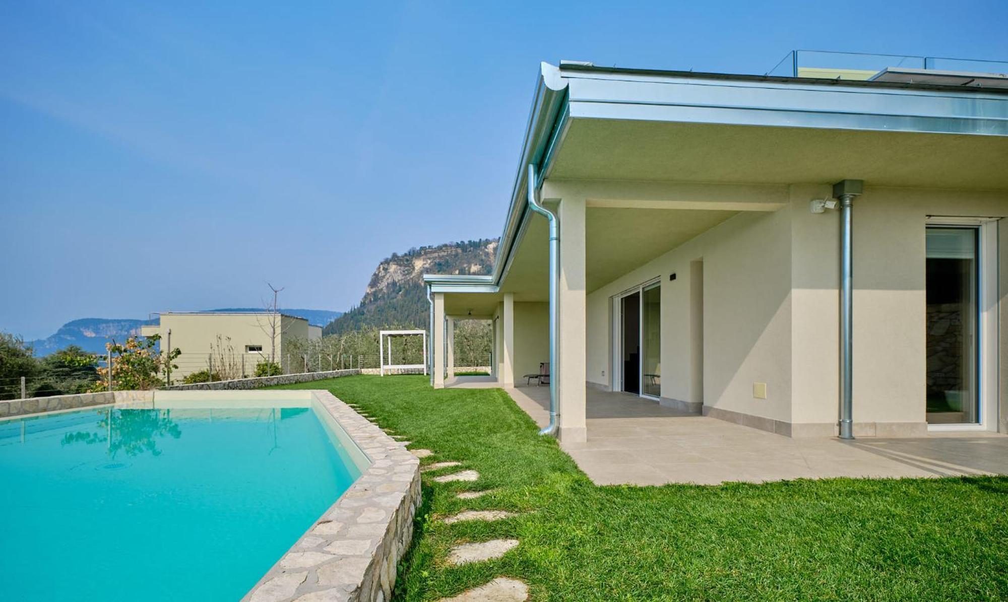 Villa Sunny Lake Suites Бардолино Екстериор снимка