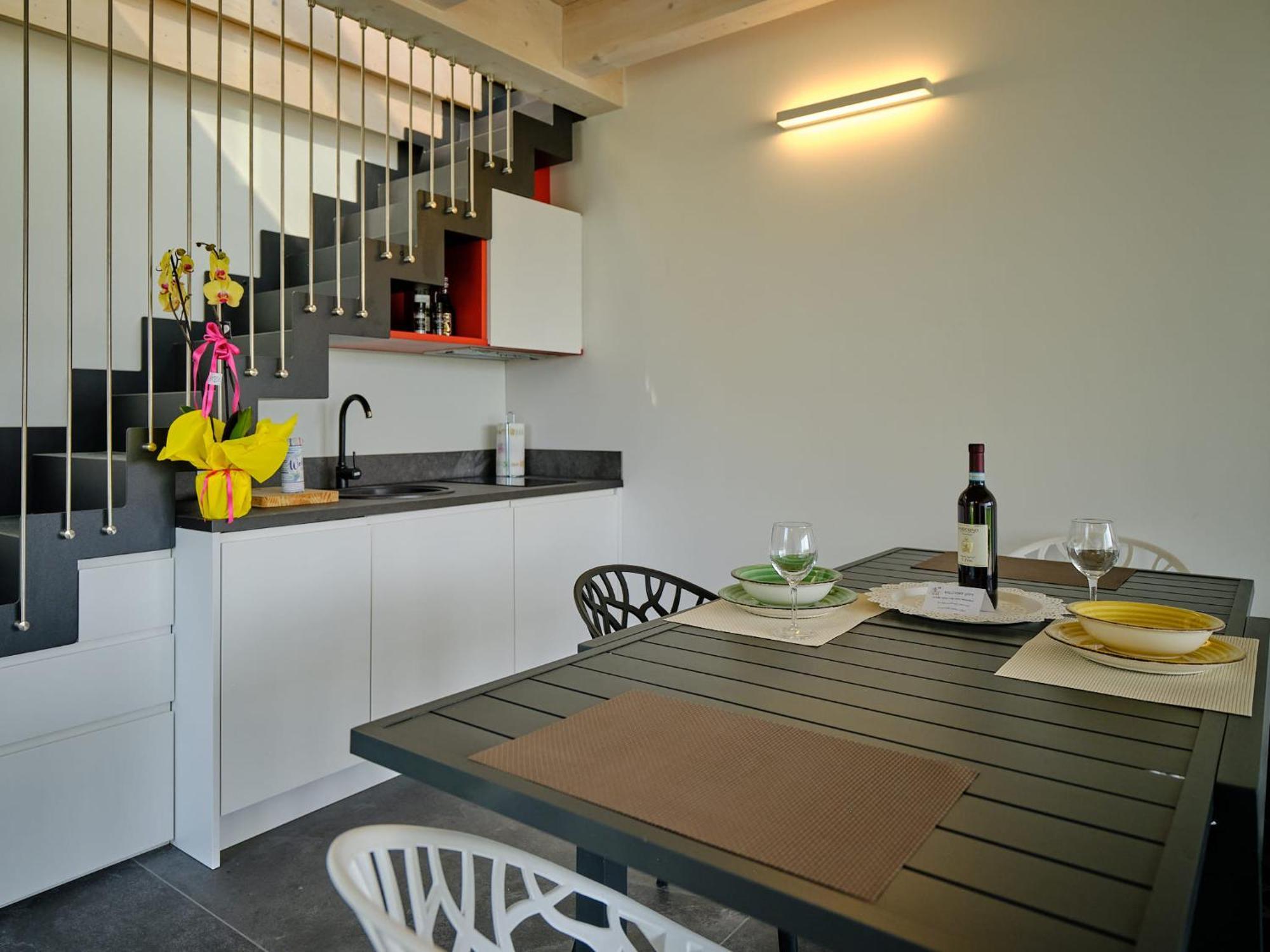Villa Sunny Lake Suites Бардолино Екстериор снимка