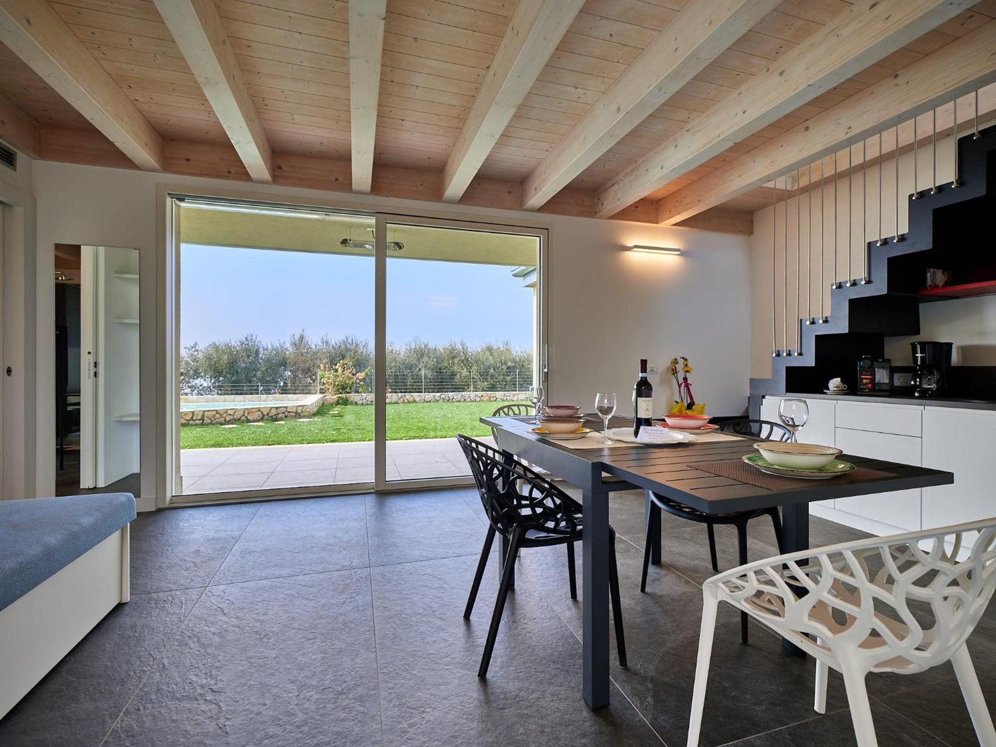 Villa Sunny Lake Suites Бардолино Екстериор снимка