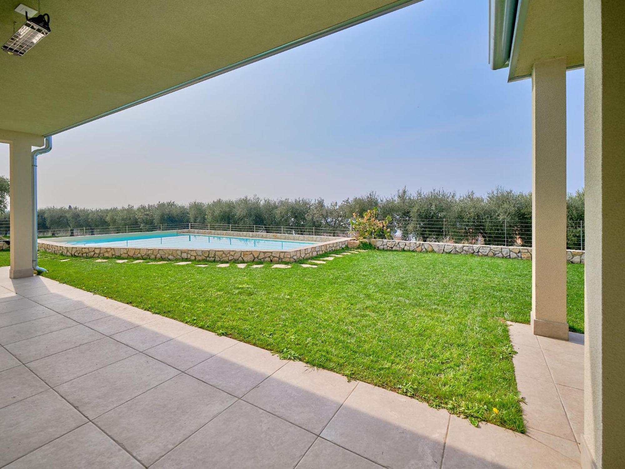 Villa Sunny Lake Suites Бардолино Екстериор снимка
