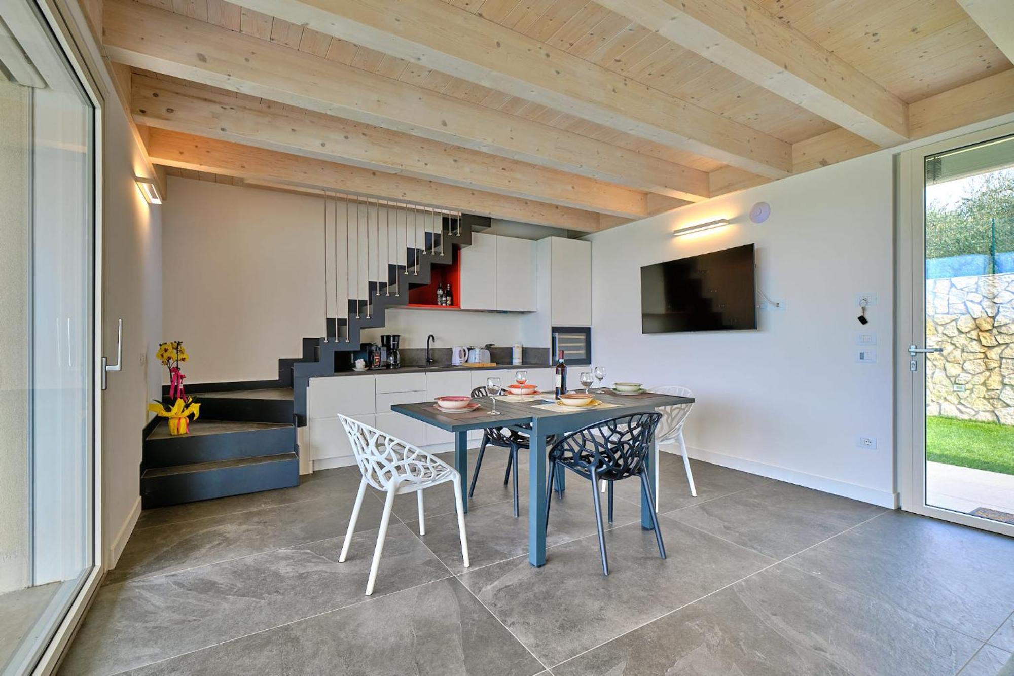 Villa Sunny Lake Suites Бардолино Екстериор снимка