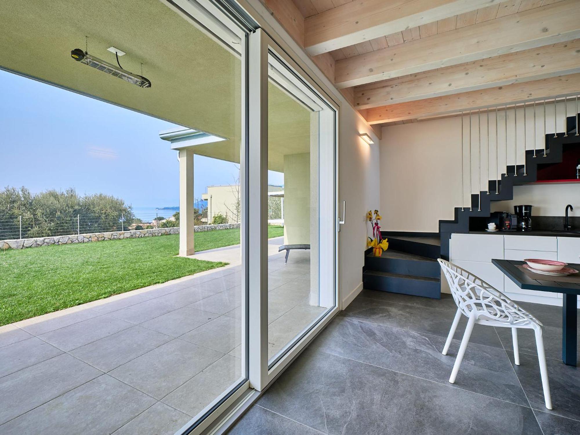 Villa Sunny Lake Suites Бардолино Екстериор снимка