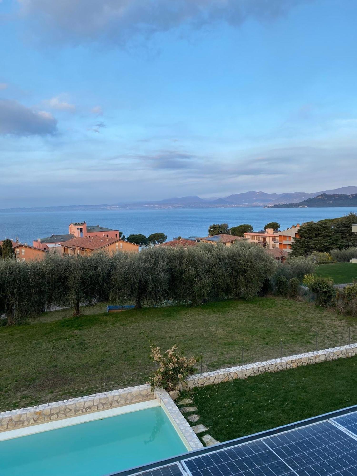 Villa Sunny Lake Suites Бардолино Екстериор снимка
